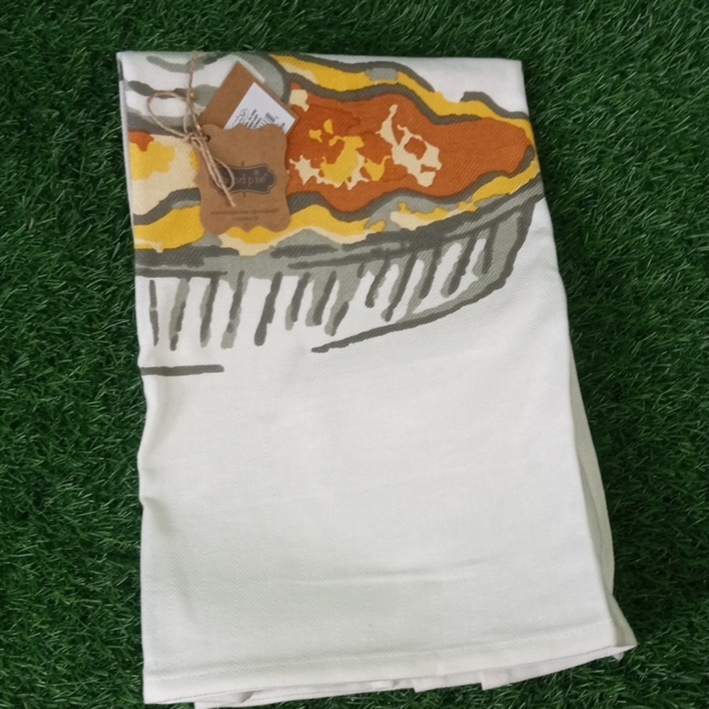 🍂 Mud Pie White Piece of Pie Kitchen Towel